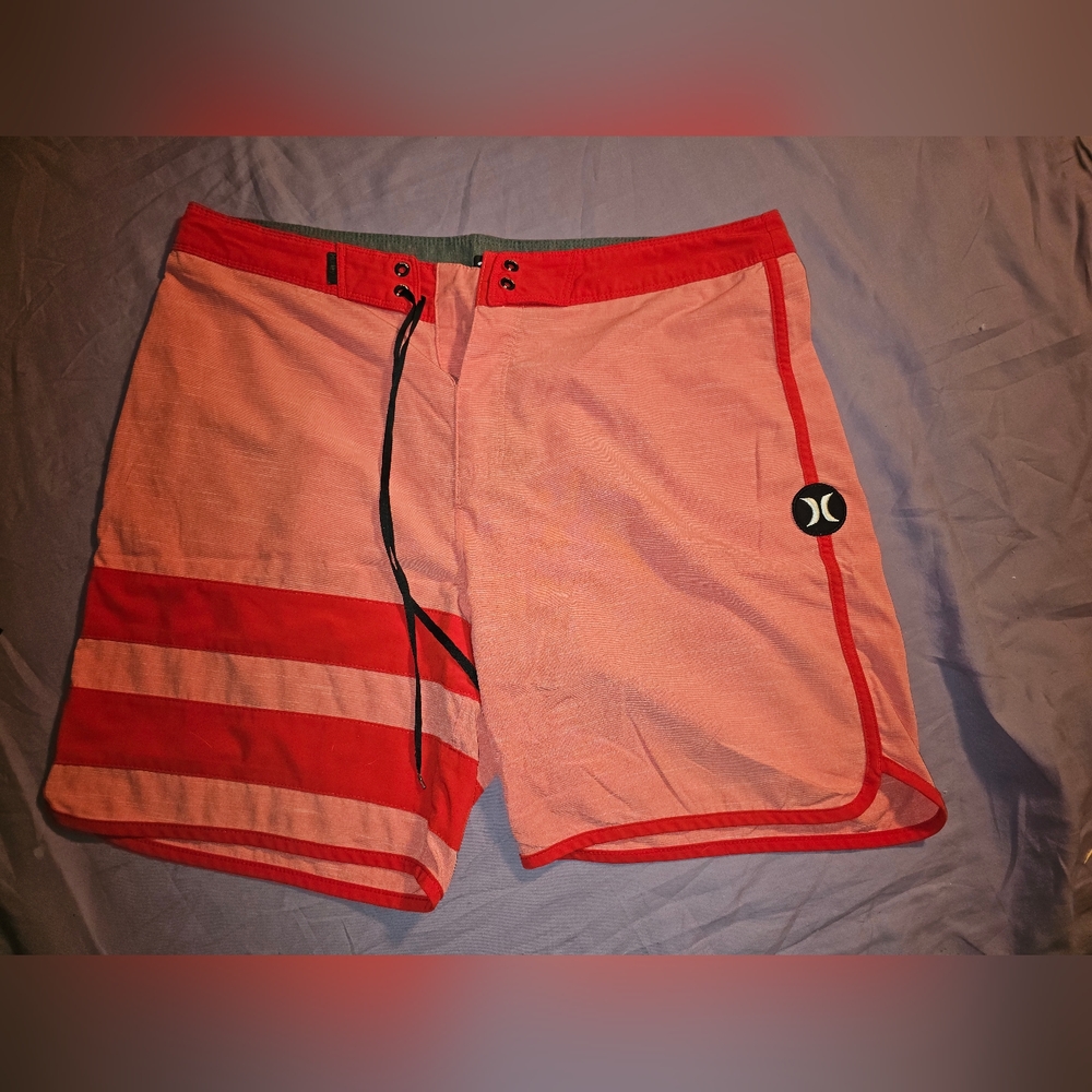 Hurley, 33, Red